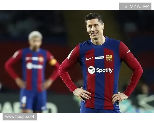 巴萨进攻体系过度依赖边路，其单一性已对赛季战术稳定性形成制约