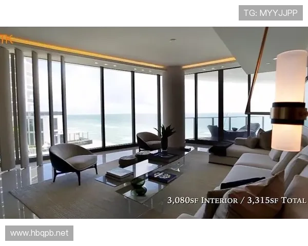 大阪刚在迈阿密买下整层公寓，转头就穿着便利店拖鞋去训练了