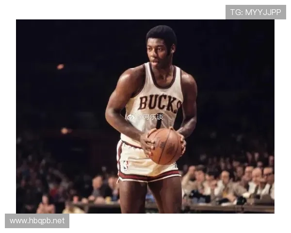 奥斯卡·罗伯特森关键时刻组织能力拉开球队进攻差距